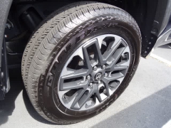 Used 2025  Toyota Tundra 4WD Limited CrewMax 5&period;5ft Bed at CarloanExpress&period;Com near Hampton&comma; VA