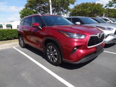 Used 2023  Toyota Highlander FWD &lpar;Natl&rpar; at CarloanExpress&period;Com near Hampton&comma; VA
