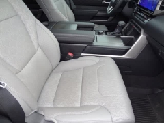 Used 2023  Toyota Sequoia 4WD &lpar;Natl&rpar; at CarloanExpress&period;Com near Hampton&comma; VA