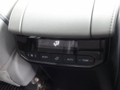 Used 2023  Toyota Highlander FWD &lpar;Natl&rpar; at CarloanExpress&period;Com near Hampton&comma; VA