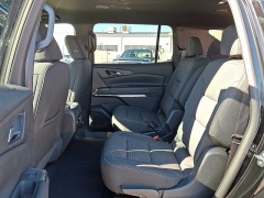 Used 2025  Chevrolet Traverse FWD 4dr LT w&sol;1LT at CarloanExpress&period;Com near Hampton&comma; VA