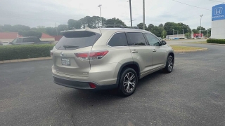 Used 2016  Toyota Highlander 4d SUV FWD XLE at CarloanExpress&period;Com near Hampton&comma; VA