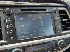 Used 2019  Toyota Highlander Limited V6 AWD &lpar;Natl&rpar; at CarloanExpress&period;Com near Hampton&comma; VA