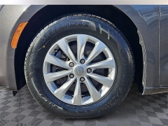 Used 2019  Chrysler Pacifica Touring L FWD at CarloanExpress&period;Com near Hampton&comma; VA