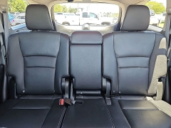 Used 2021  Honda Pilot Touring 8-Passenger AWD at CarloanExpress&period;Com near Hampton&comma; VA