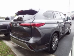 Used 2020  Toyota Highlander 4d SUV AWD Platinum at CarloanExpress.Com near Hampton, VA