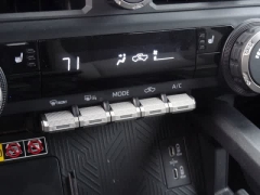 Used 2024  Toyota Tacoma 4WD Double Cab Bed &lpar;Natl&rpar; at CarloanExpress&period;Com near Hampton&comma; VA