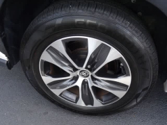 Used 2021  Toyota Highlander XLE FWD at CarloanExpress&period;Com near Hampton&comma; VA