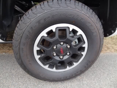 Used 2025  Toyota Tacoma 4WD Double Cab Bed &lpar;Natl&rpar; at CarloanExpress&period;Com near Hampton&comma; VA