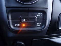 Used 2022  Ram 1500 Classic SLT 4x4 Crew Cab 5'7" Box at CarloanExpress&period;Com near Hampton&comma; VA