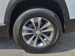 Used 2025  Chevrolet Equinox FWD 4dr LT w&sol;1LT at CarloanExpress&period;Com near Hampton&comma; VA
