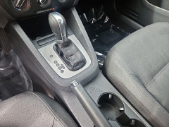 Used 2012  Volkswagen Jetta Sedan 4dr Auto SE PZEV at CarloanExpress&period;Com near Hampton&comma; VA