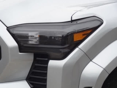 Used 2026  Toyota Tacoma 4WD Double Cab Bed AT &lpar;Natl&rpar; at CarloanExpress&period;Com near Hampton&comma; VA