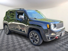 Used 2016  Jeep Renegade 4d SUV 4WD Trailhawk at CarloanExpress&period;Com near Hampton&comma; VA