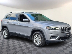 Used 2019  Jeep Cherokee Latitude 4x4 at CarloanExpress&period;Com near Hampton&comma; VA