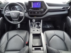 Used 2023  Toyota Highlander FWD &lpar;Natl&rpar; at CarloanExpress&period;Com near Hampton&comma; VA