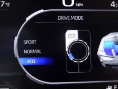 Used 2023  Toyota Tundra Hybrid 4WD Capstone CrewMax 5&period;5ft Bed at CarloanExpress&period;Com near Hampton&comma; VA