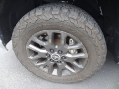 Used 2024  Toyota Tundra 4WD Platinum CrewMax 5&period;5ft Bed at CarloanExpress&period;Com near Hampton&comma; VA