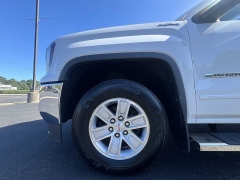Used 2017  GMC Sierra 1500 4WD Double Cab 143.5" SLE at CarloanExpress.Com near Hampton, VA