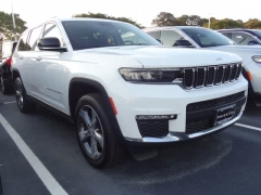 Used 2022  Jeep Grand Cherokee L Limited 4x4 at CarloanExpress&period;Com near Hampton&comma; VA