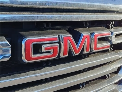 Used 2021  GMC Sierra 1500 4WD Crew Cab 147" SLT at CarloanExpress.Com near Hampton, VA