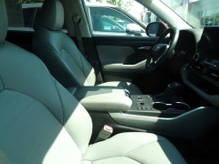 Used 2023  Toyota Highlander FWD &lpar;Natl&rpar; at CarloanExpress&period;Com near Hampton&comma; VA