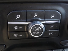 Used 2019  Chevrolet Silverado 1500 4WD Crew Cab 147" LT Trail Boss at CarloanExpress.Com near Hampton, VA