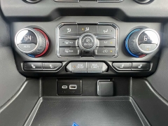 Used 2024  Chevrolet Tahoe 4WD 4dr LT at CarloanExpress.Com near Hampton, VA