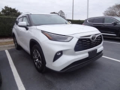 Used 2023  Toyota Highlander AWD &lpar;Natl&rpar; at CarloanExpress&period;Com near Hampton&comma; VA