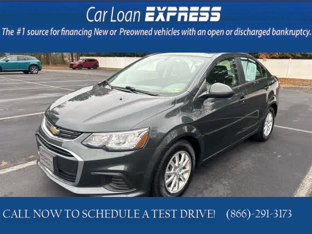 Used 2020  Chevrolet Sonic 4d Sedan LT at CarloanExpress.Com near Hampton, VA