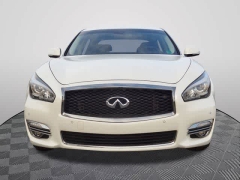 Used 2018  INFINITI Q70L 4d Sedan RWD V6 at CarloanExpress&period;Com near Hampton&comma; VA