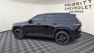 Used 2024  Jeep Grand Cherokee Altitude 4x4 at CarloanExpress&period;Com near Hampton&comma; VA