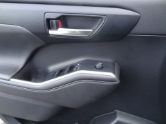 Used 2023  Toyota Highlander FWD &lpar;Natl&rpar; at CarloanExpress&period;Com near Hampton&comma; VA