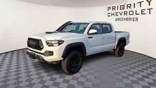 Used 2020  Toyota Tacoma 4WD Double Cab 5' Bed V6 &lpar;Natl&rpar; at CarloanExpress&period;Com near Hampton&comma; VA