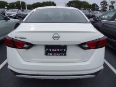 Used 2025  Nissan Altima SV FWD at CarloanExpress&period;Com near Hampton&comma; VA