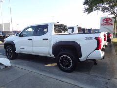 Used 2025  Toyota Tacoma 4WD Double Cab Bed &lpar;Natl&rpar; at CarloanExpress&period;Com near Hampton&comma; VA