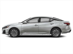 Used 2023  Nissan Altima 2.5 SV Sedan at CarloanExpress.Com near Hampton, VA