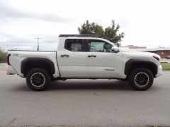 Used 2025  Toyota Tacoma 4WD Double Cab Bed &lpar;Natl&rpar; at CarloanExpress&period;Com near Hampton&comma; VA