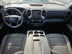 Used 2022  Chevrolet Silverado 1500 4WD Crew Cab 147" Custom Trail Boss at CarloanExpress&period;Com near Hampton&comma; VA