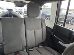 Used 2017  Jeep Wrangler Unlimited 4WD 4dr Sahara at CarloanExpress.Com near Hampton, VA