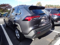 Used 2021  Toyota RAV4 XLE AWD (Natl) at CarloanExpress.Com near Hampton, VA
