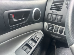 Used 2015  Toyota Tacoma 4WD Double Cab V6 (Natl) at CarloanExpress.Com near Hampton, VA