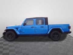 Used 2021  Jeep Gladiator Willys 4x4 at CarloanExpress&period;Com near Hampton&comma; VA