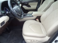 Used 2022  Toyota Highlander Hybrid Platinum AWD at CarloanExpress&period;Com near Hampton&comma; VA
