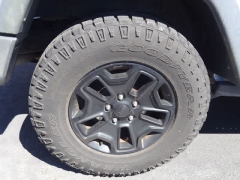 Used 2014  Jeep Wrangler 4WD 2dr Willys Wheeler at CarloanExpress&period;Com near Hampton&comma; VA