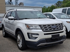 Used 2017  Ford Explorer 4d SUV 4WD Limited at CarloanExpress&period;Com near Hampton&comma; VA