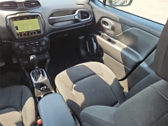 Used 2023  Jeep Renegade Latitude 4x4 at CarloanExpress.Com near Hampton, VA