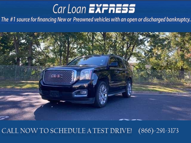 Used 2017  GMC Yukon 4d SUV 4WD Denali at CarloanExpress.Com near Hampton, VA