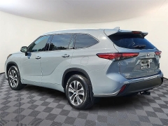 Used 2022  Toyota Highlander Hybrid Bronze Edition AWD at CarloanExpress&period;Com near Hampton&comma; VA