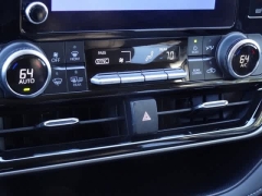 Used 2024  Toyota Highlander AWD (Natl) at CarloanExpress.Com near Hampton, VA